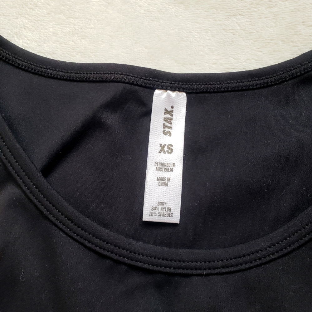 Stax Cropped Tank - Picture 4 of 5